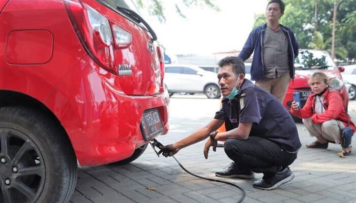 2.021 Kendaraan Ikuti Uji Emisi Gratis Di jalur Protokol Kota Tangerang