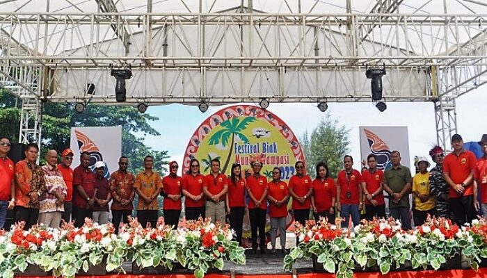 Festival Biak Munara Wampasi (FBMW) dan Festival Kasumasa Biak (FKB) Rangkaian Sail Teluk Cenderawasih