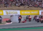 Kronologi Kecelakaan MotoGP Catalunya 2023, Brad Binder Lindas Kaki Pecco Bagnaia