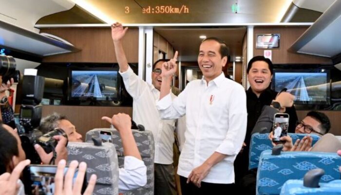 Presiden Jokowi Uji Coba Kereta Cepat Jakarta-Bandung