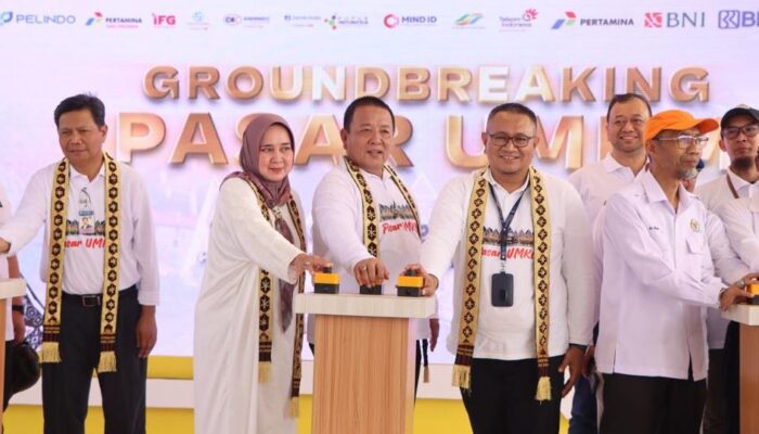 Gubernur Arinal Djunaidi Lakukan Ground Breaking Pembangunan Pasar UMKM