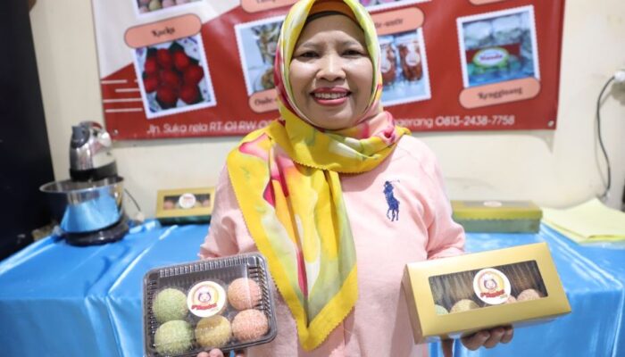 Inovasi Makanan Lokal Kekinian UMKM Ciledug Kota Tangerang, Onde Onde Rainbow