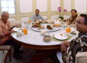 Jokowi Makan Siang Bareng Capres Prabowo Subianto, Ganjar Pranowo, dan Anies Baswedan