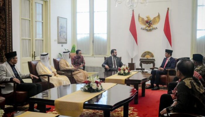 Jokowi Terima Majelis Hukama Muslimin di Istana Merdeka