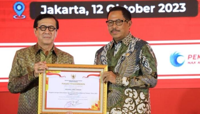 Pemprov Jateng Raih Penghargaan Terbaik Pertama Pengelola JDIH Nasional