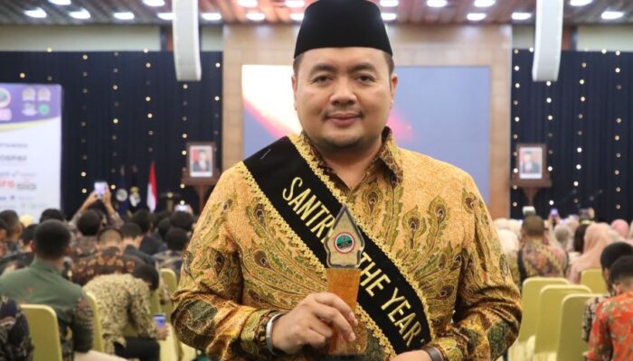 Santri Inspiratif Mochammad Afifuddin, Menerima Santri of The Year 2023