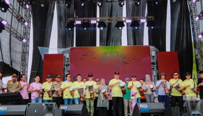 Benyamin Davnie Resmi Buka Tangsel Sejiwa Fest 2023