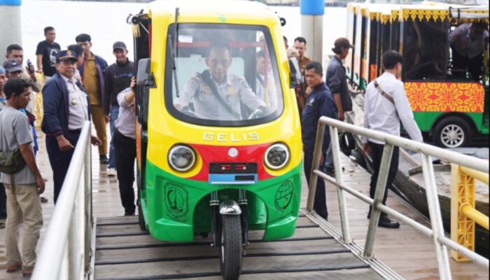 Gantikan Bentor, 11 Unit Kendaraan Listrik Tiba di Penyengat