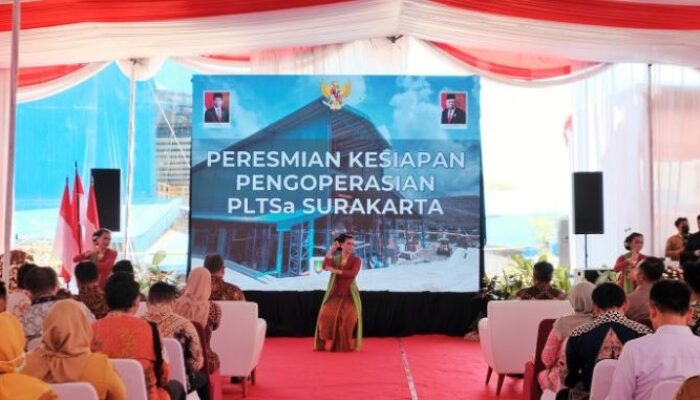 Pembangkit Listrik Tenaga Sampah (PLTSa) Putri Cempo Resmi Beroperasi