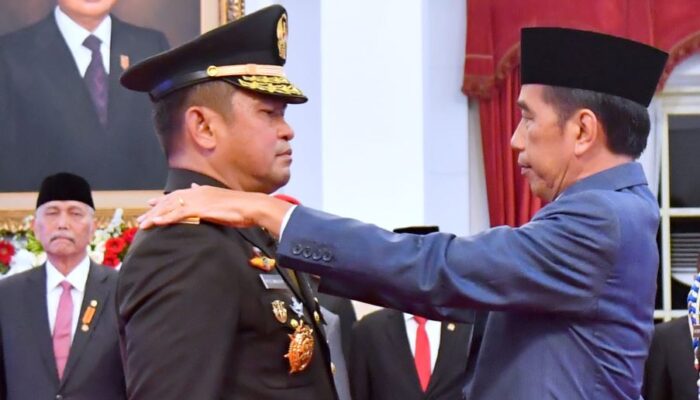 Presiden Jokowi Lantik Maruli Simanjuntak Sebagai KSAD