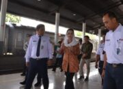 Tinjau Layanan Kelas VIP Stasiun Cilacap, Novita Wijayanti Dorong Sarana Dan Prasarana