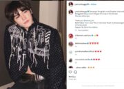 Taeyong NCT Memukau Penggemar Indonesia dengan Batik Pemberian Istri Menko Perekonomian