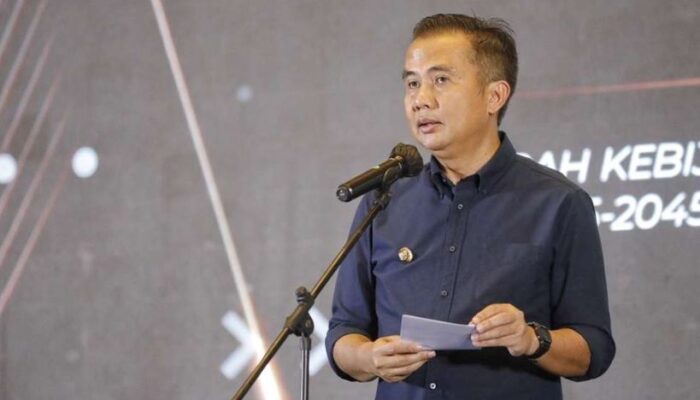 Bey Machmudin Tetapkan UMK 2024 Kabupaten dan Kota Di Jabar