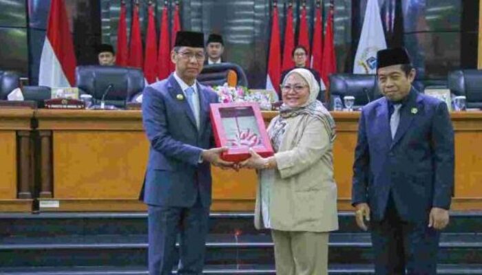 Tok!, DPRD DKI Jakarta Sahkan Raperda Food Station, RUED, dan Retribusi Daerah