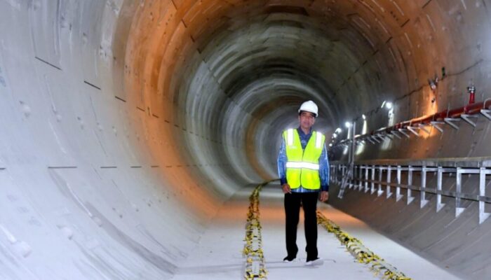 Presiden Jokowi:  Pembangunan MRT fase 2A Berjalan Baik dan Lampaui target