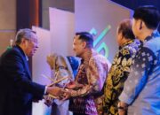 Wujud Apresiasi, Benyamin Davnie Berikan Award Ke Wajib Pajak