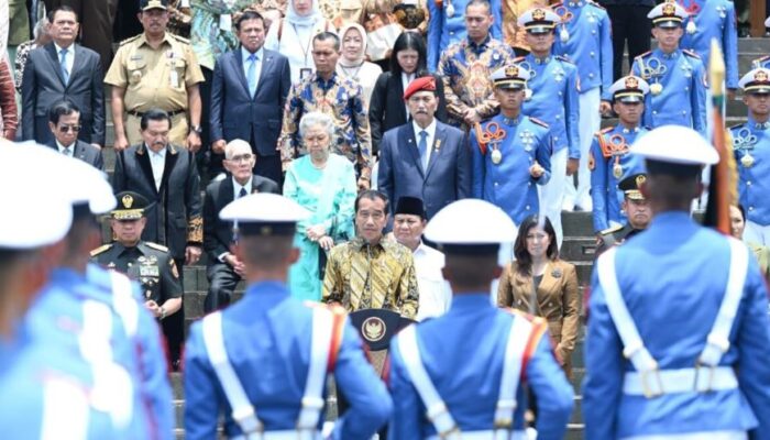 Jokowi Resmikan Graha Utama Akademi Militer Magelang