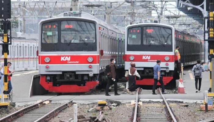 Penumpang KRL Disebut Kesurupan, Ini Kata Pihak KAI