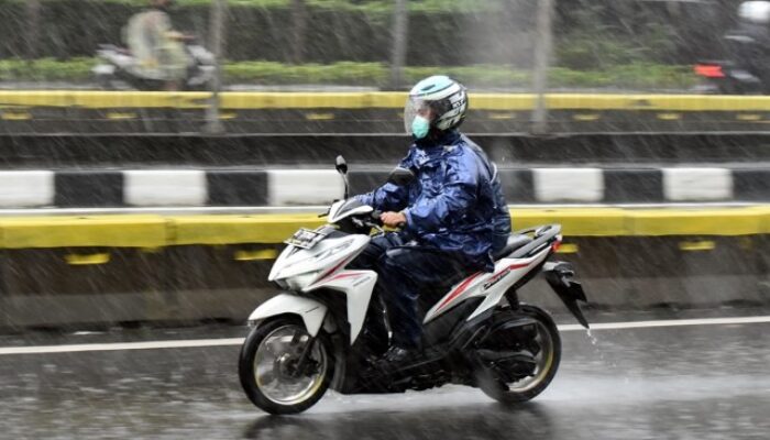 Tips Merawat Motor Saat Musim Hujan, Penting untuk Keamanan Berkendara