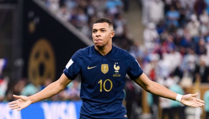 Waduh! Real Madrid Berencana Tumbalkan Vinicius untuk Gaet Mbappe