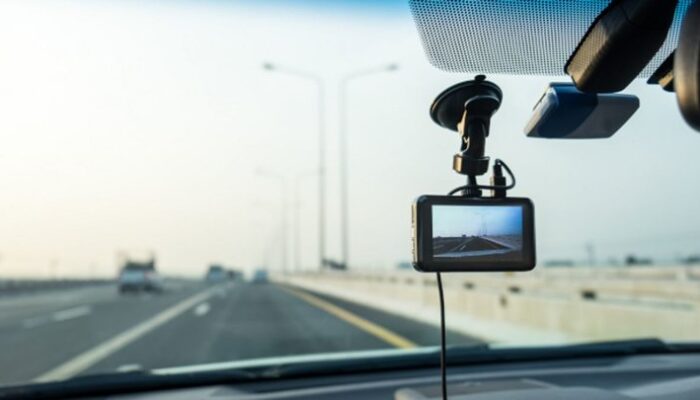 5 Alasan Kenapa Kamu Harus Memasang Dashcam di Mobil