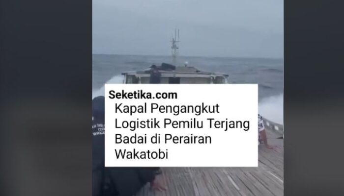 VIDEO: Kapal Pengangkut Logistik Pemilu Terjang Gelombang Tinggi di Perairan Wakatobi