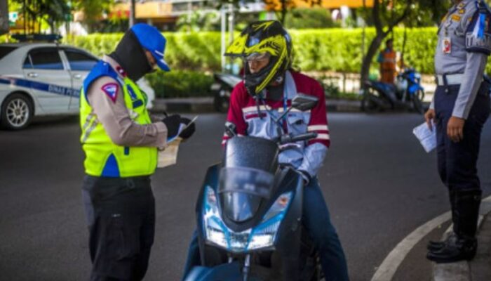 Operasi Razia Sudinhub Jakarta Selatan Bersama Kepolisian dan TNI untuk Menjaga Disiplin Berlalu Lintas