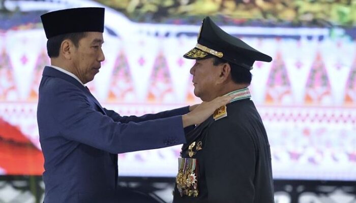 Penganugerahan Jenderal TNI Kehormatan kepada Menteri Pertahanan Prabowo Subianto Sesuai UU