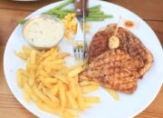 Nikmati Sensasi Makan Steak Ala Street Food di SteakQue Tangerang!