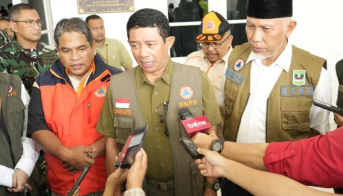 Penanganan Darurat Banjir dan Longsor oleh Kepala BNPB di Sumatera Barat