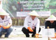 Penjabat Bupati Tangerang Ajak Milenial Bergeluti Project Demplot Budidaya Hortikultura di Desa Bojong Renged