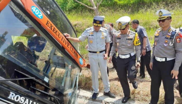 Foto: Kecelakaan Bus Rosalia Indah: Fakta Terbaru dan Penyelidikan