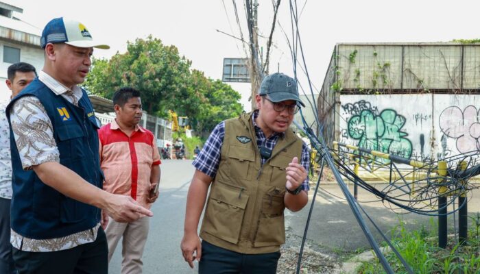 Kabel Menjuntai di 5 ruas Jalan Tangsel Akan di Rapikan