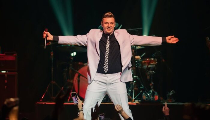 Nick Carter dan Alesana Batal Manggung di Jakarta