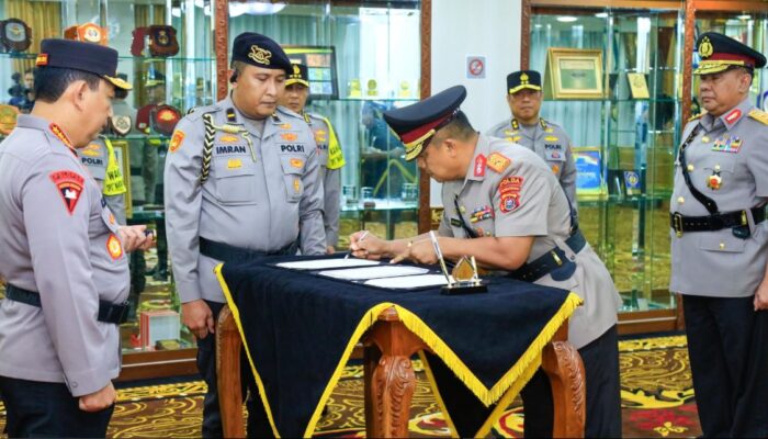 Pelantikan Kapolda Sulawesi Tenggara oleh Kapolri Jenderal Listyo Sigit Prabowo: Brigjen Dwi Irianto Resmi Dilantik