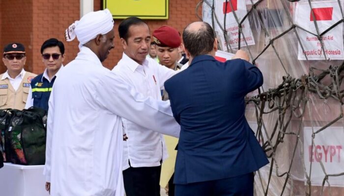 Presiden Jokowi Melepas Bantuan Kemanusiaan untuk Palestina dan Sudan