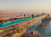 Arab Saudi Bangun Kolam Renang Tanpa Batas Futuristik Paling Mewah di Dunia