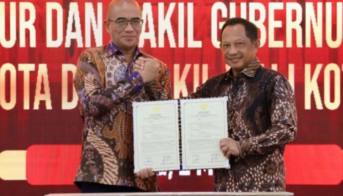 Kemendagri Serahkan DP4 untuk Pilkada Serentak 2024 kepada KPU RI