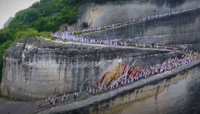 Lebih dari 2.000 Delegasi World Water Forum ke-10 Mengikuti Ritual Segara Kerthi di Bali