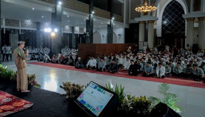 Menteri Pariwisata Dorong Literasi Digital di Kalimantan Timur: Potensi Santri Sebagai Digitalpreneur