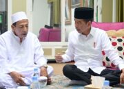 Presiden Jokowi Bertakziah ke Rumah Duka Syarifah Salma, Istri Habib Luthfi bin Yahya di Pekalongan