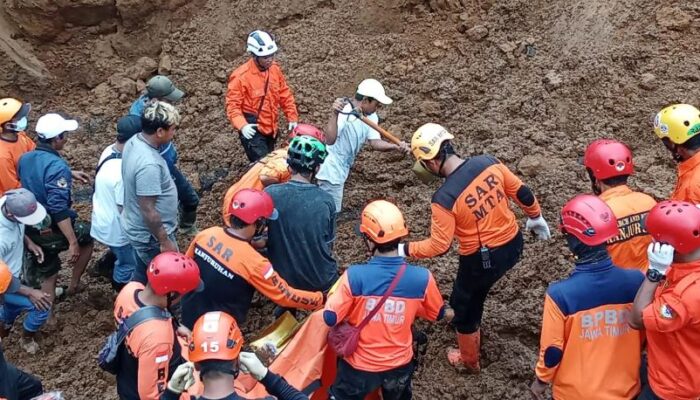 1 Korban Ditemukan, Pencarian Korban Longsor Lumajang Terus Berlanjut