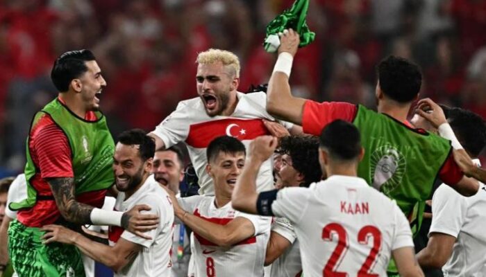 Cenk Tosun Bawa Turki ke Babak 16 Besar, Kalahkan Ceko dengan 10 Pemain di UEFA EURO 2024