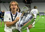 Luka Modric Perpanjang Kontrak dengan Real Madrid