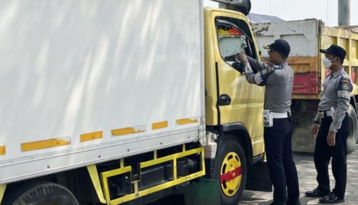 Operasi Penertiban Angkutan di Kabupaten Tangerang oleh Dishub