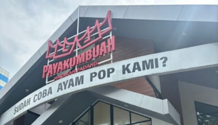 Restoran Payakumbuah Gading Serpong: Surga Masakan Padang