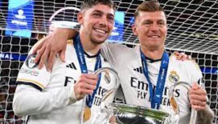 Toni Kroos Wariskan Nomor Punggung 8 ke Fede Valverde