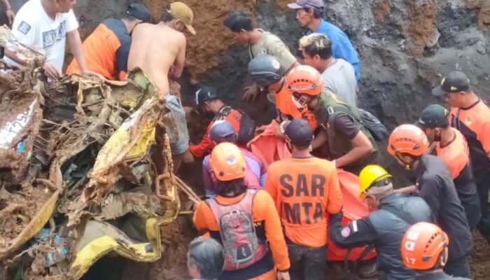 Tragis! Longsor di Kabupaten Lumajang Timur Menelan Korban