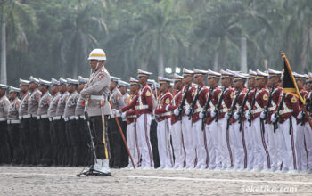 Presiden-Jokowi-Jadi-Inspektur-Upacara-HUT-Bhayangkara-ke-78-3