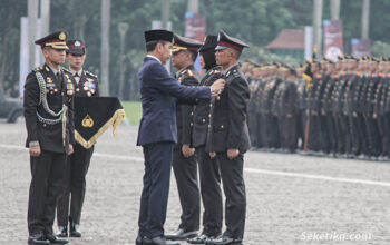 Presiden-Jokowi-Jadi-Inspektur-Upacara-HUT-Bhayangkara-ke-78-8